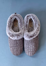 Load image into Gallery viewer, skechers fluffy slippers