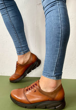 Load image into Gallery viewer, comfortable shoes for women