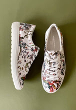 Load image into Gallery viewer, ecco white floral shoes