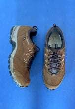 Load image into Gallery viewer, mens hiking shoes meindl