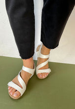 Load image into Gallery viewer, josef seibel white leather sandals