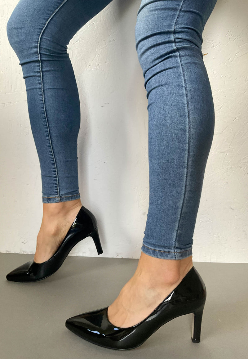 Load image into Gallery viewer, Gabor high heel shoes
