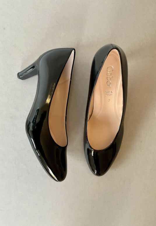 gabor black low heels