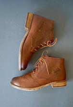 Load image into Gallery viewer, josef seibel leather boots
