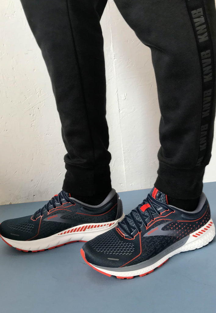 brooks grey runners