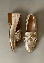 Load image into Gallery viewer, wonders gold tassel shoes