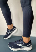 Load image into Gallery viewer, brooks navy trainers