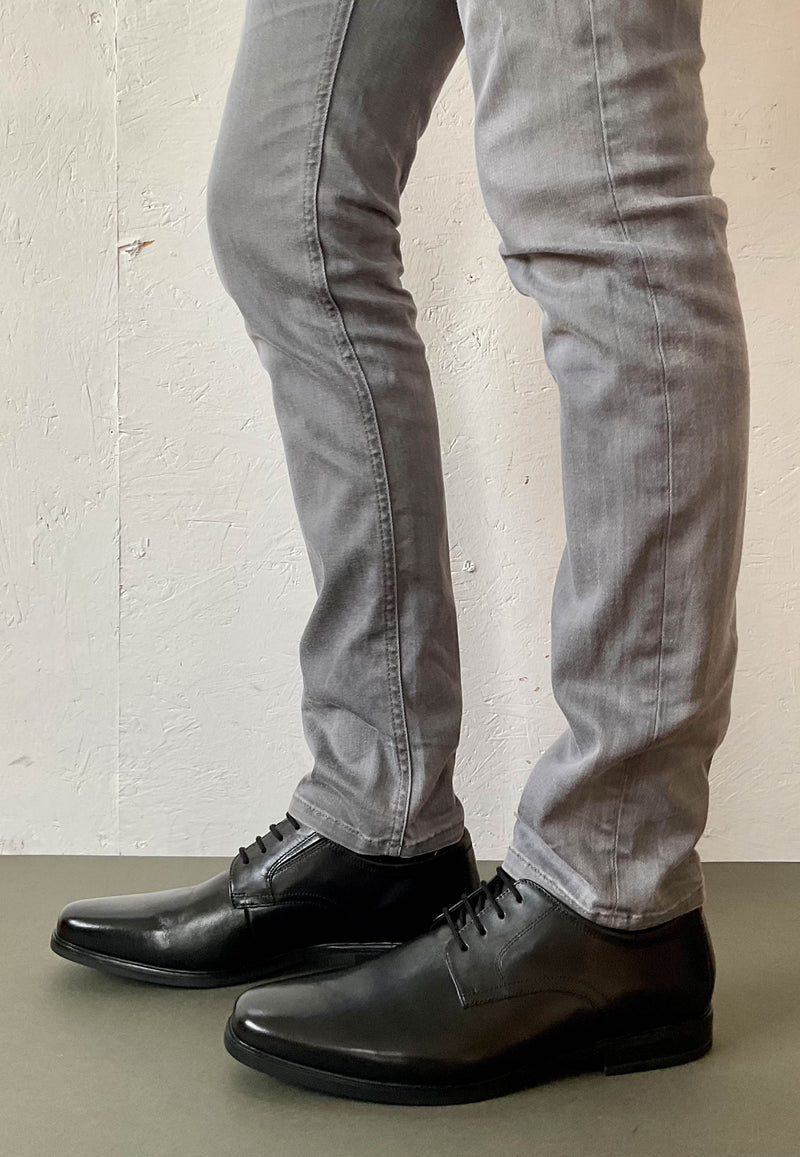 Load image into Gallery viewer, formal shoes for men Clarks
