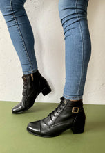 Load image into Gallery viewer, Regarde Le Ciel black wide fit boots