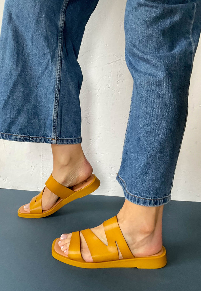 Marila yellow sandals