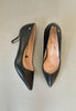 una healy low heels