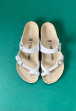 Load image into Gallery viewer, white ladies birkenstock sandals