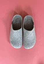 Load image into Gallery viewer, toni pons womens slippers