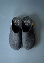 Load image into Gallery viewer, toni pons navy womens slippers