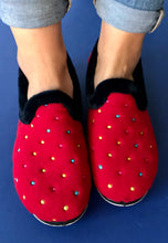 Load image into Gallery viewer,  ladies slippers red