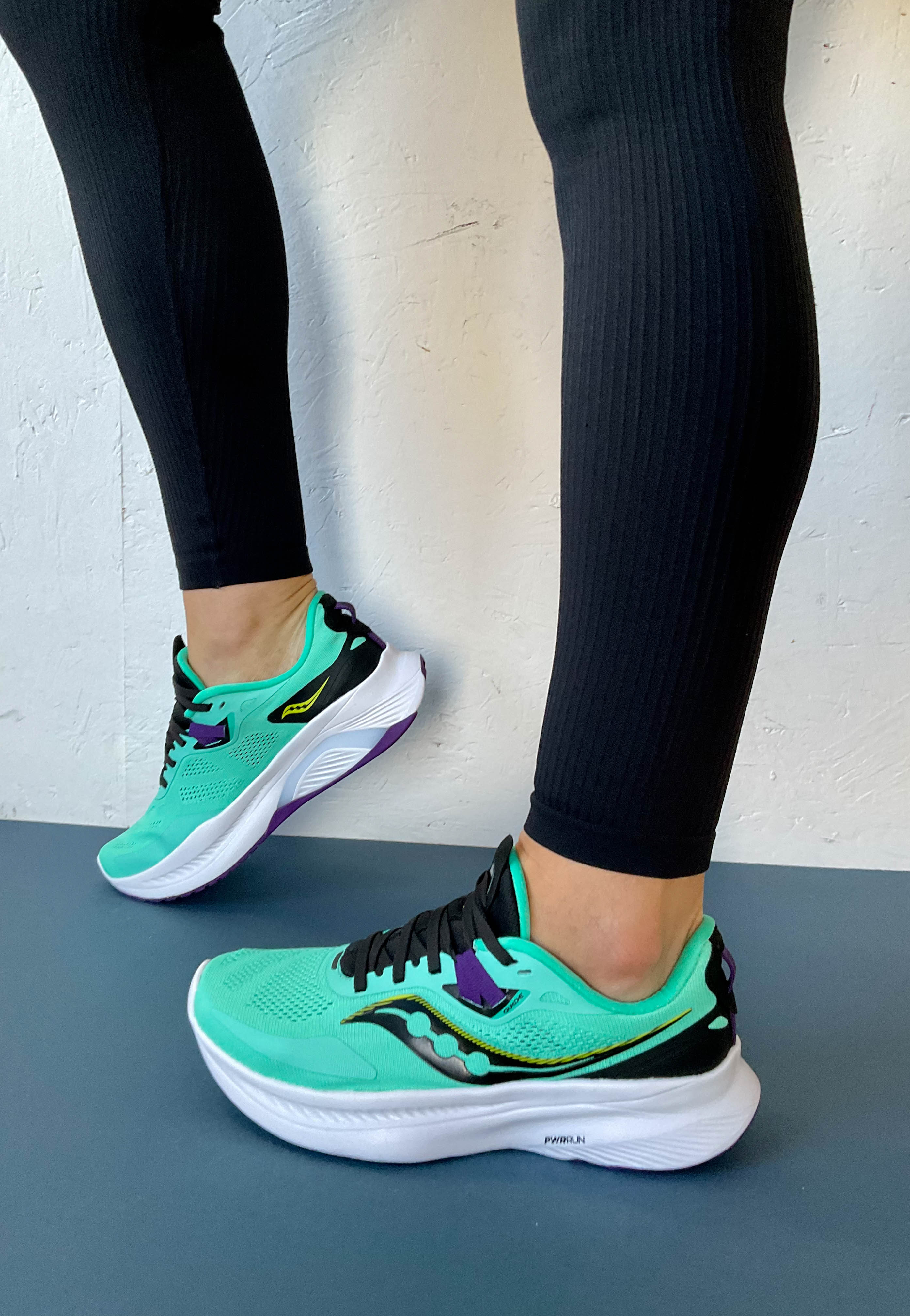 Saucony stability running shoes