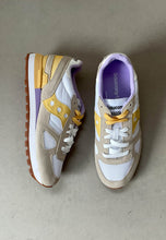 Load image into Gallery viewer, saucony white trainers