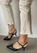 Load image into Gallery viewer, clarks black sling back heels