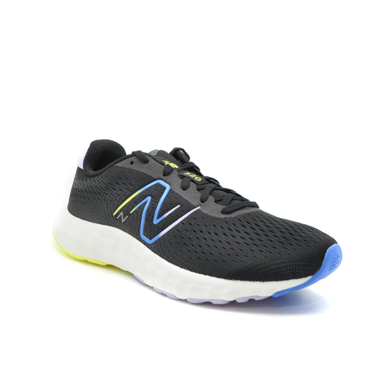 black new balance runners
