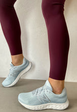 Load image into Gallery viewer, new balance womens