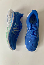 Load image into Gallery viewer, New balance ladies running shoe
