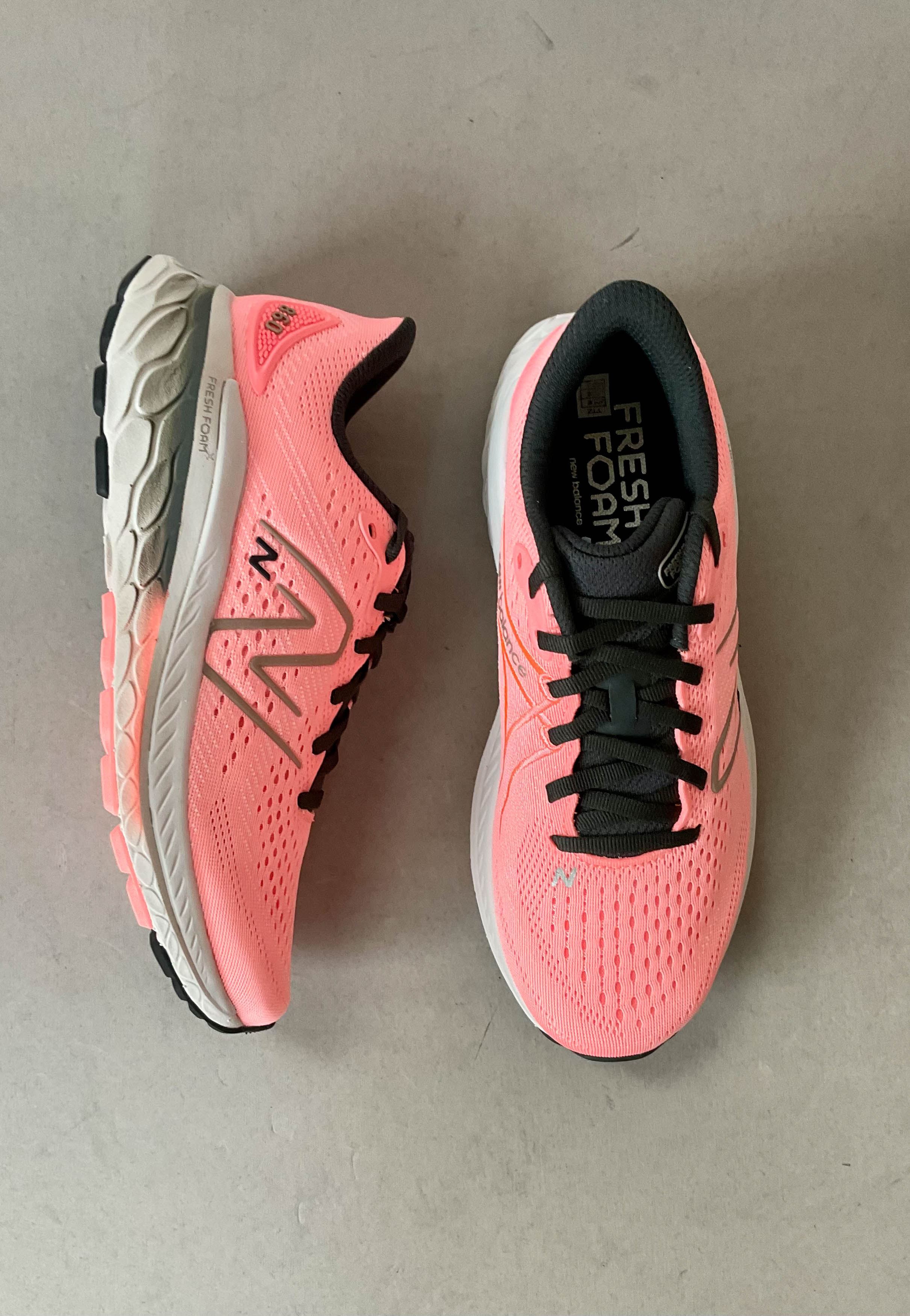 pink new balance runners