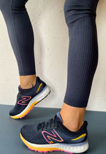 Load image into Gallery viewer, New balance wide fitting runners